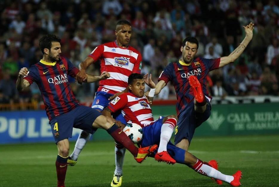 圣吉罗斯主帅：马竞有弱点也会丢球，我们不是来这里旅游的（圣吉罗斯主帅：马竞并非无懈可击会失球，我们此行不是来观光的）