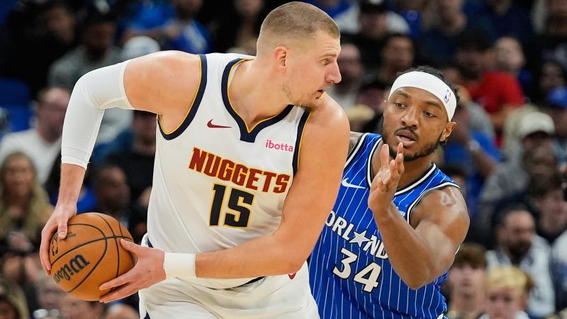 米体：将有一万名左右的那不勒斯球迷远征罗马，警方压力很大（米体：近万名那不勒斯球迷将赴罗马，警方面临重压）