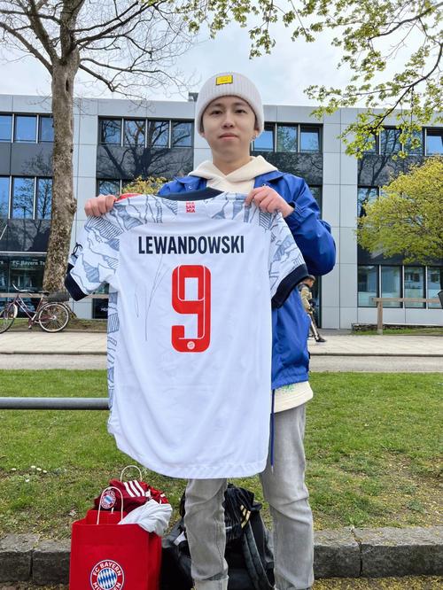 NBA：凯尔特人延续强势 双探花合砍60分（NBA：凯尔特人势头不减 双探花联手轰下60分）