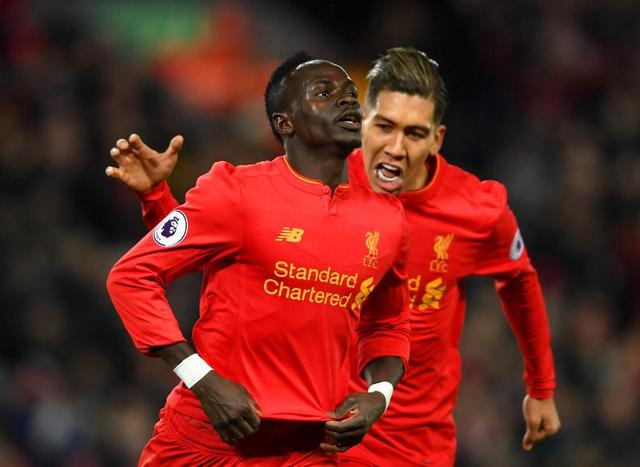 TA：巴萨防守存在问题，但弗里克无意放弃高位防线的战术（TA：巴萨防守堪忧，弗里克仍坚持高位防线战术）