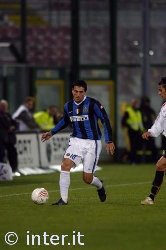 中超联赛总结：积分榜前三分析,（中超赛季盘点：前三强积分格局解析）